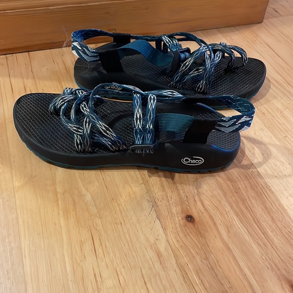 Like new Chacos W 10 - Picture 4 of 4